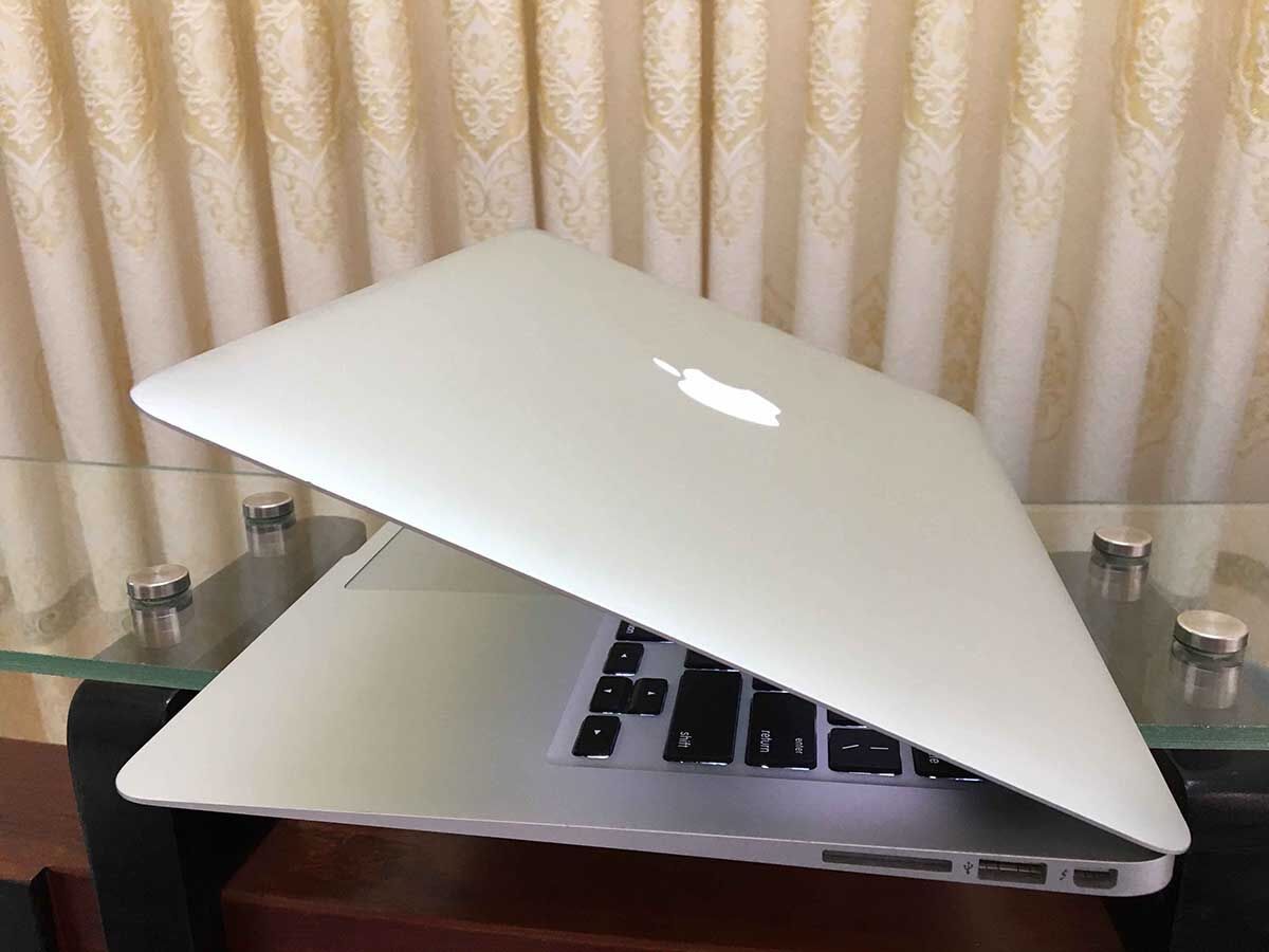 MacBook-Air-2015-1