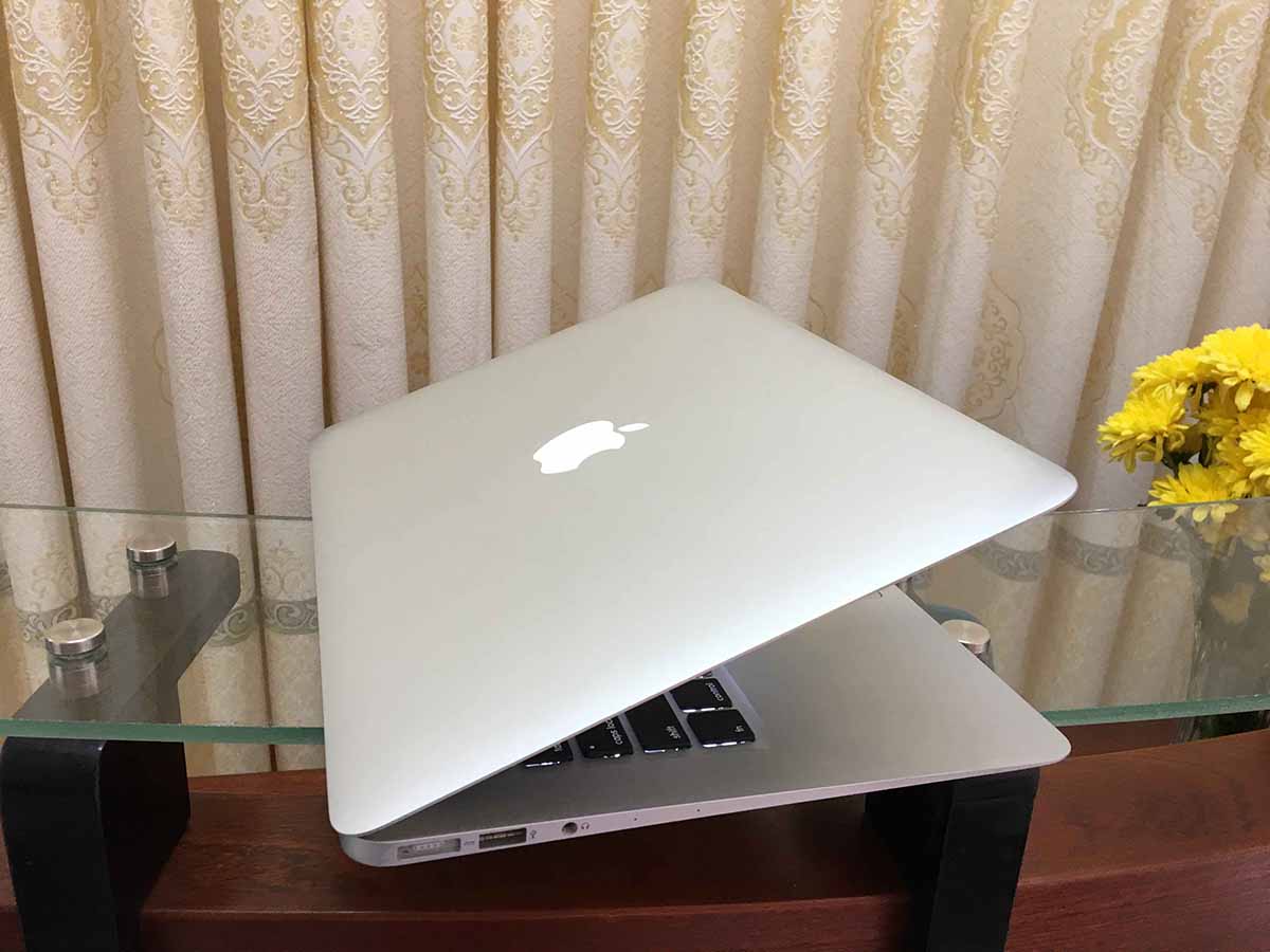 MacBook-Air-2015-4