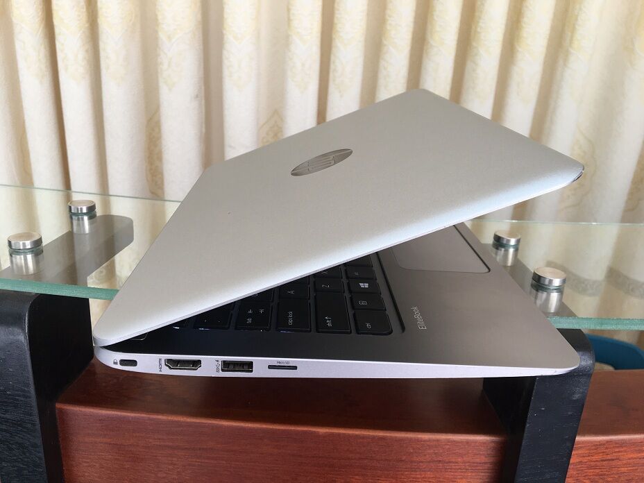 HP Folio 1020 g1 (2)