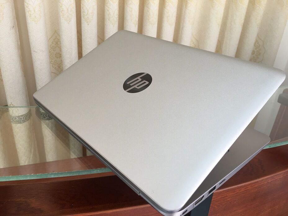 HP Folio 1020 g1 (9)