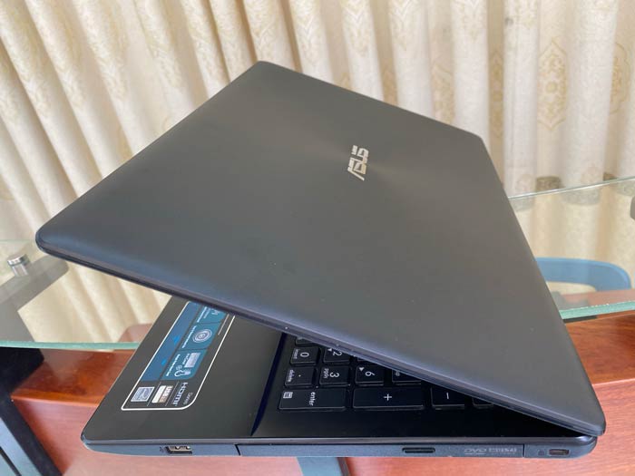 ASUS-X550LD-(1)