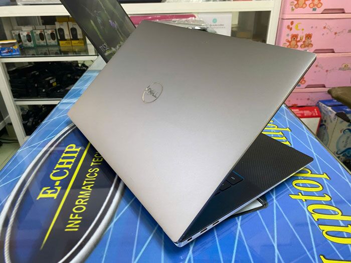 Dell-Precision-5550-(5)
