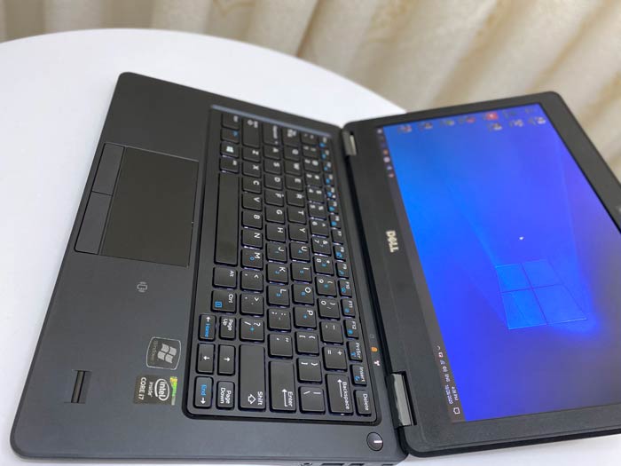 Dell-Latitude-E7250-(1)