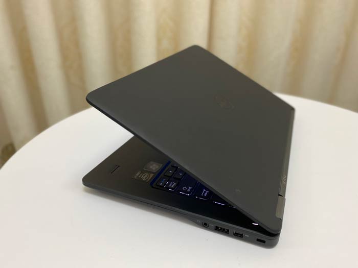 Dell-Latitude-E7250-(2)