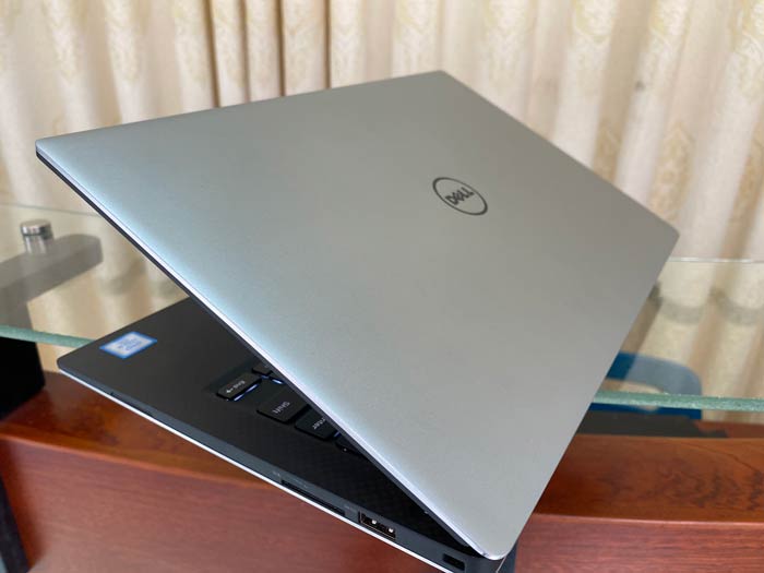 Dell-XPS-9350-(4)