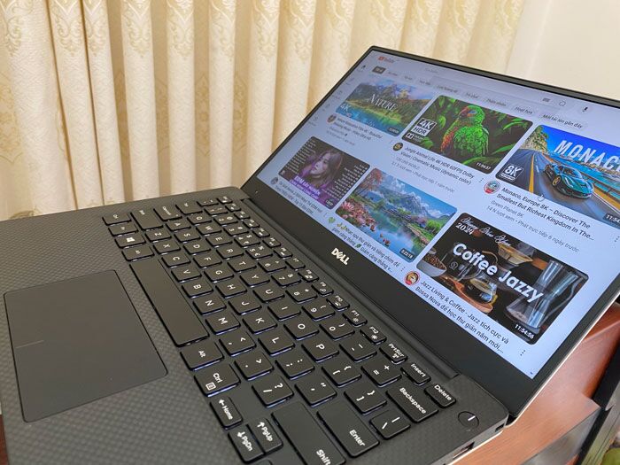 Dell-xps-9350-(1)
