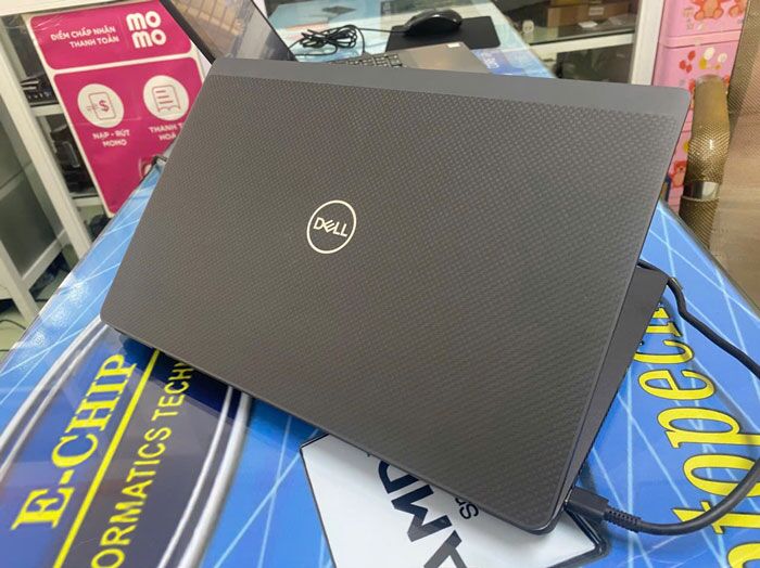 Dell-Latitude-7320-(2)