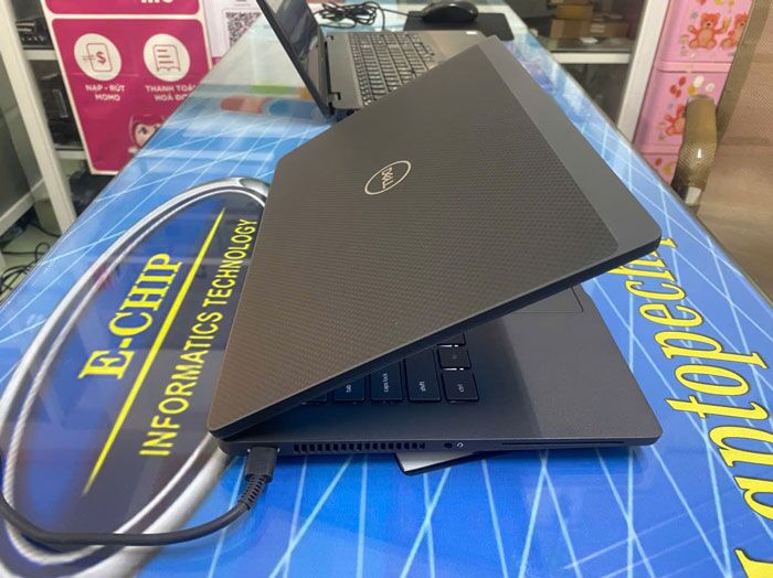 Dell-Latitude-7320-(3)
