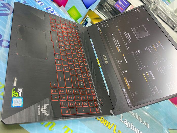 ASUS-TUF-Gaming-FX86F-(4)
