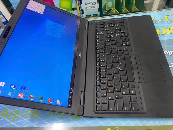 Dell-Latitude-5591-(4)