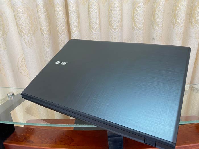 Acer-Aspire-E5-575G-(4)