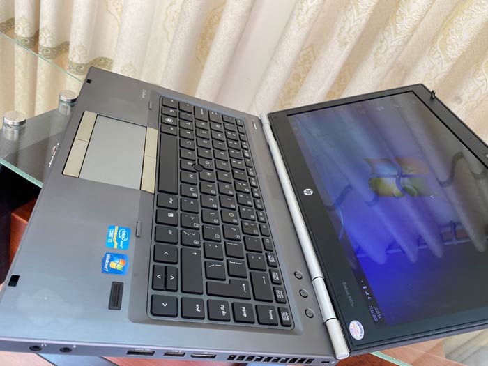 HP-Elitebook-8460w-(3)