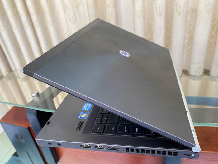 HP-Elitebook-8460w-(4)
