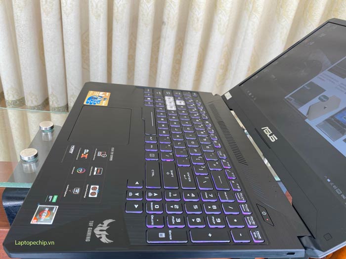 Asus-Gaming-FX505-(2)