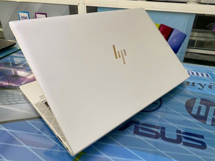 HP Elitebook 845 G7 (3)