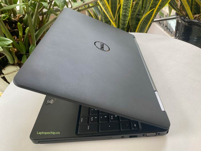 DELL-Latitude-E5540-(4)